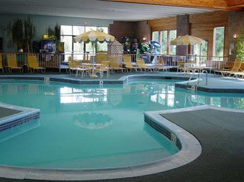 Pocono & Conference Center - Pocono Mountains 2*