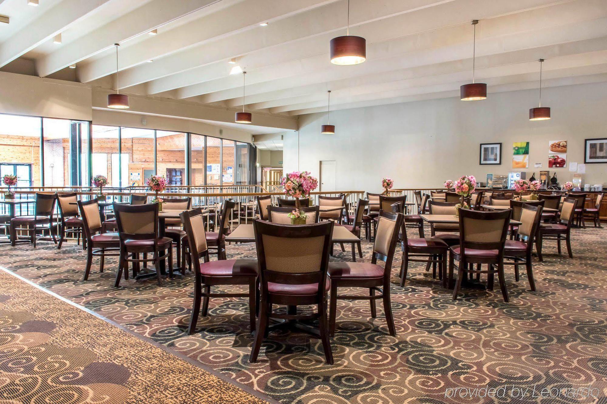 Pocono & Conference Center - Pocono Mountains Hotel
