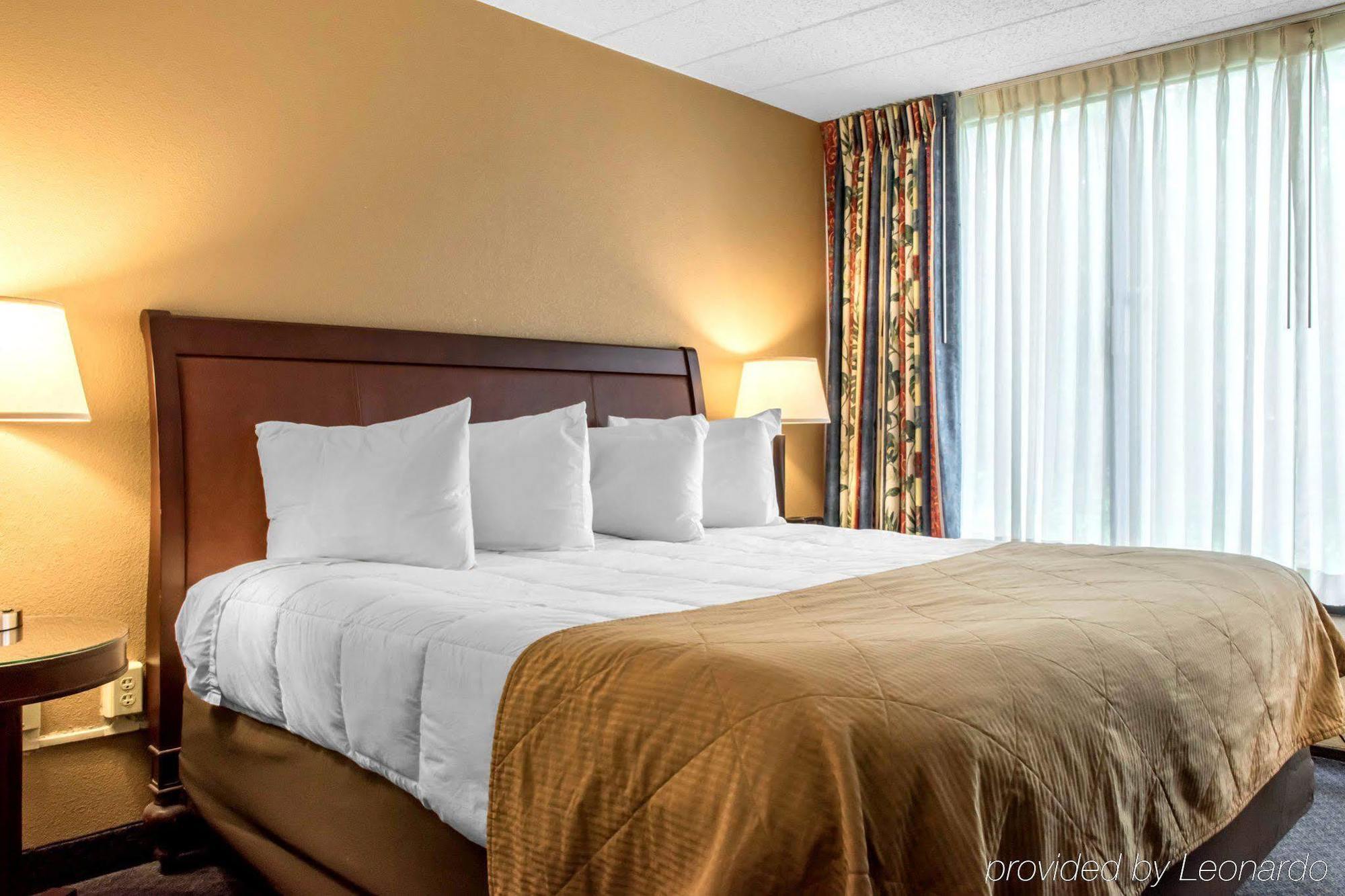Pocono Resort&conference Center - Pocono Mountains Hotel 2*