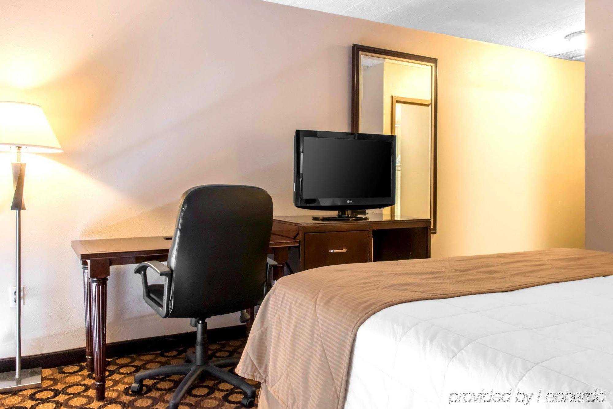 Pocono & Conference Center - Pocono Mountains Hotel Lake Harmony