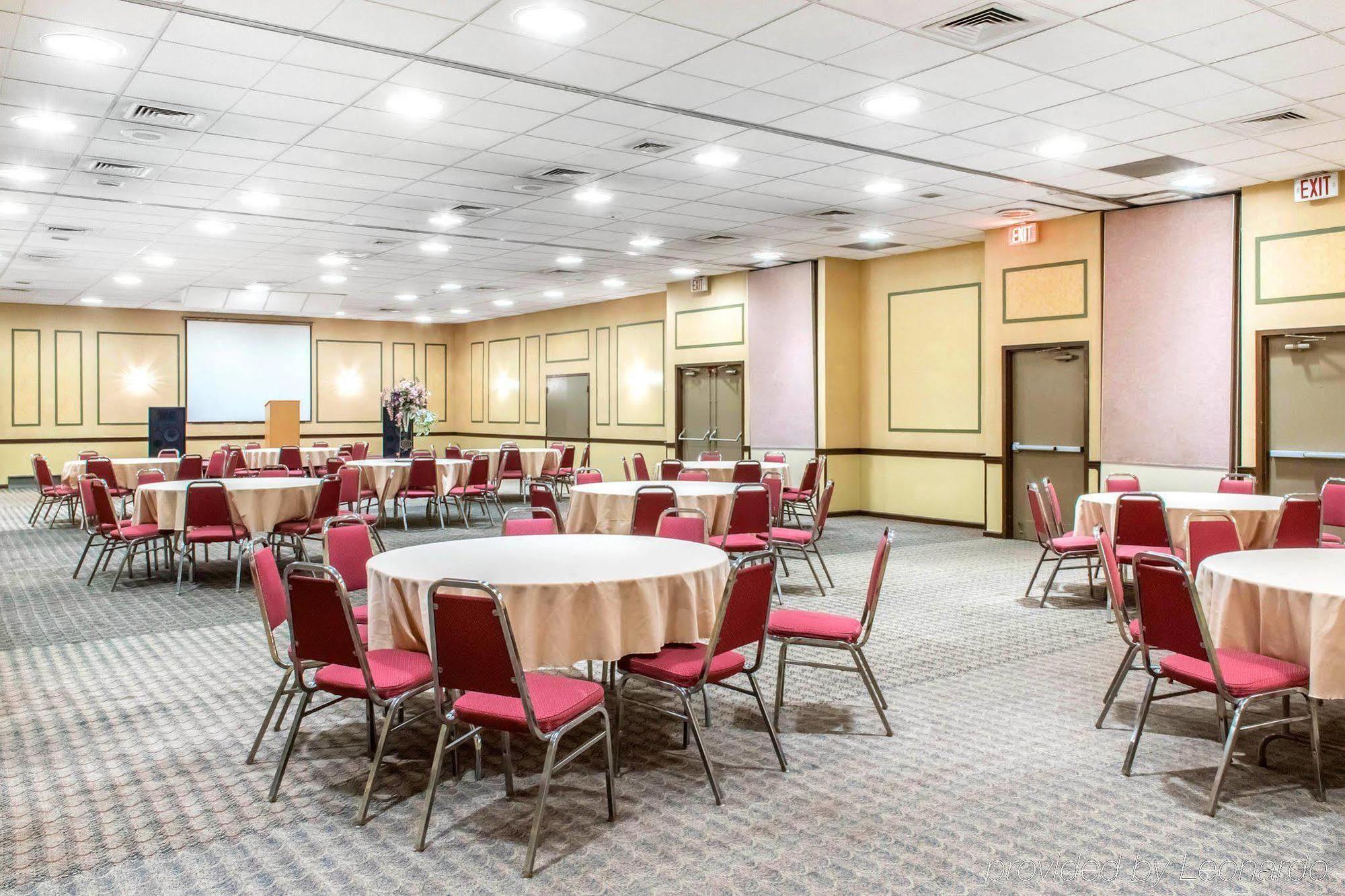 Pocono & Conference Center - Pocono Mountains Hotel Lake Harmony